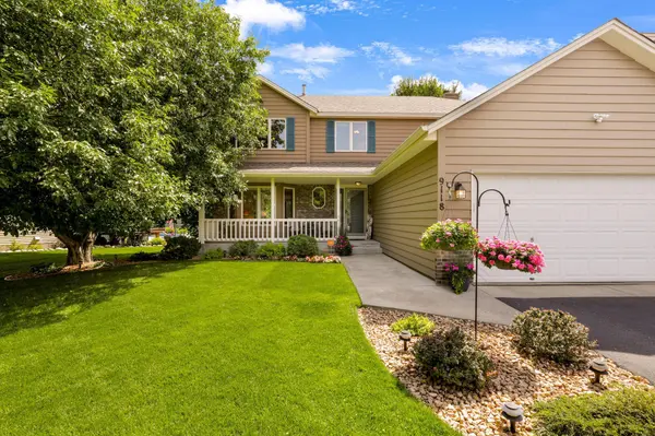 9118 Nantwick RDG, Brooklyn Park, MN 55443
