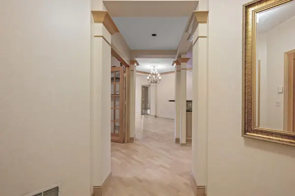 11460 Fairfield RD W #103, Minnetonka, MN 55305