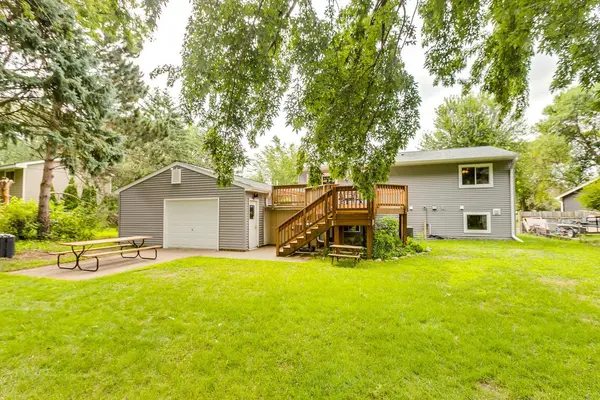 2817 Sun TER, White Bear Lake, MN 55110