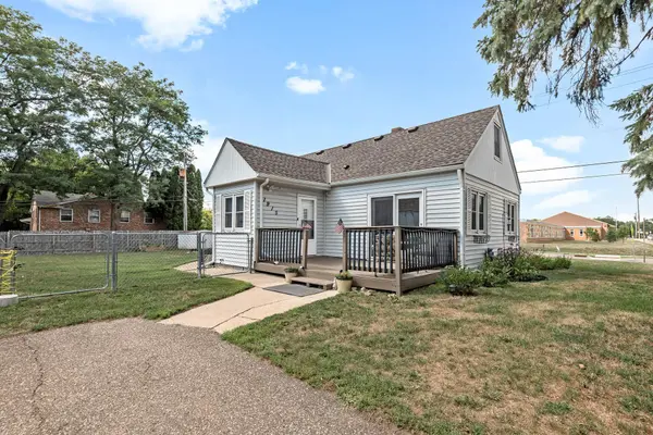 1915 Manton ST, Maplewood, MN 55109