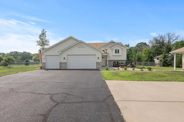 3942 221st AVE NE, East Bethel, MN 55011