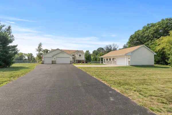 3942 221st AVE NE, East Bethel, MN 55011