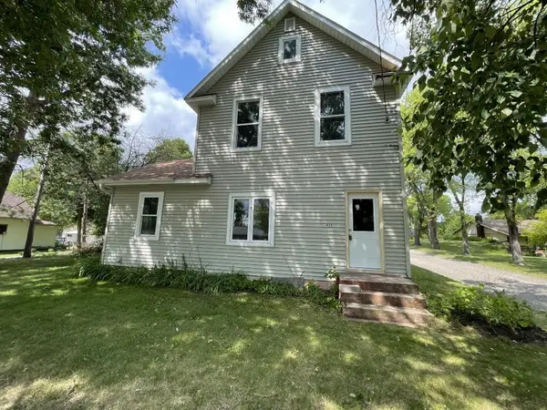 951 6th ST, Albany, MN 56307