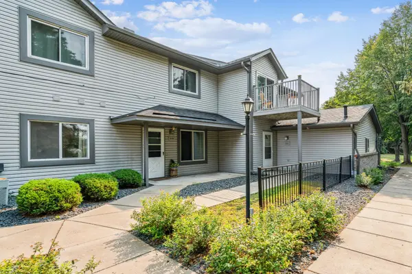 3149 Manitou DR #14, White Bear Lake, MN 55110