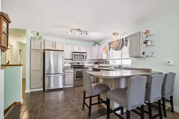 804 Juniper LN NW, Montgomery, MN 56069