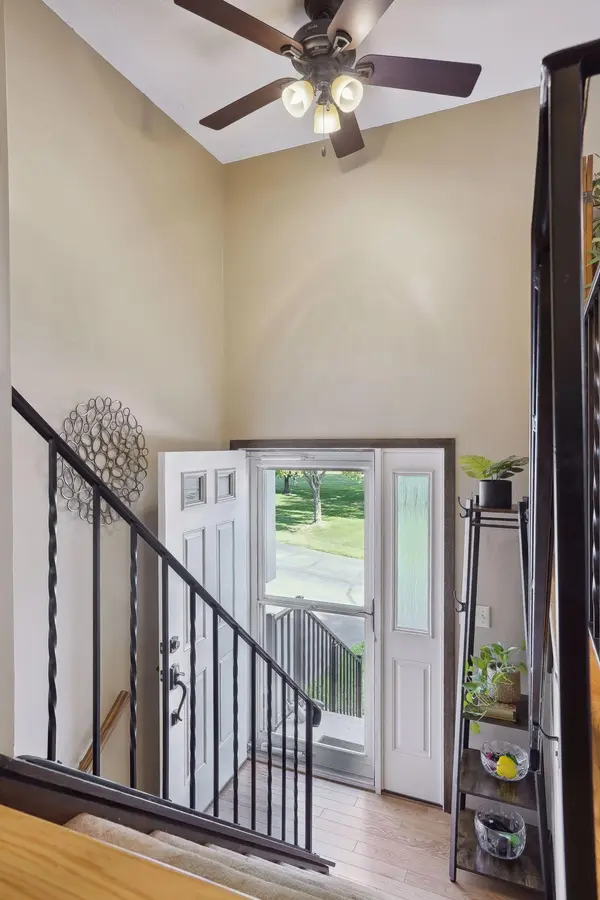 11166 Xavier CT, Bloomington, MN 55437