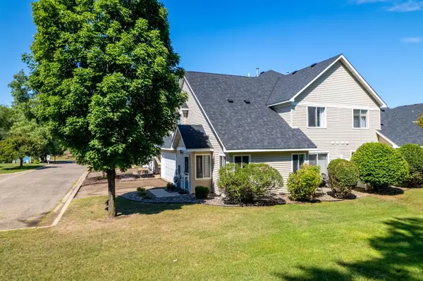 6145 Courtly Alcove #H, Woodbury, MN 55125
