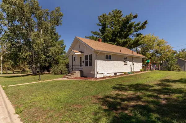 1115 Broadway ST, Brainerd, MN 56401
