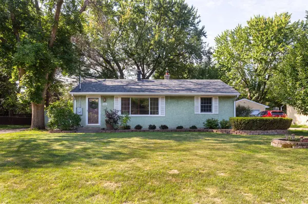 1616 Demont AVE E, Maplewood, MN 55109
