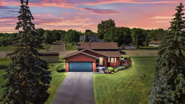 7105 Brian WAY, Centerville, MN 55038