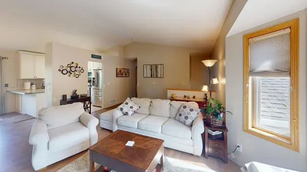 414 11th AVE NW, Isanti, MN 55040