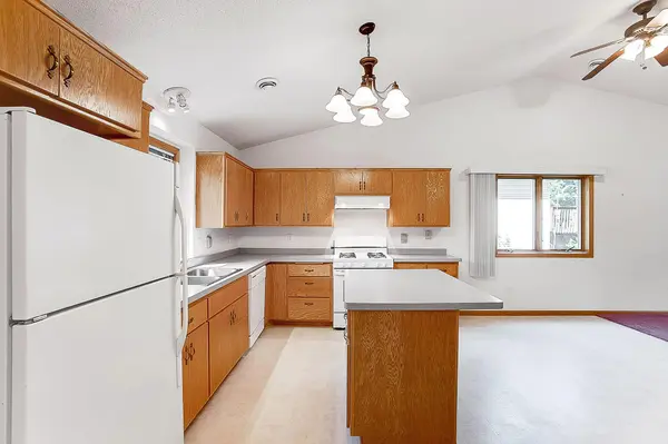 410 3rd AVE S, Princeton, MN 55371