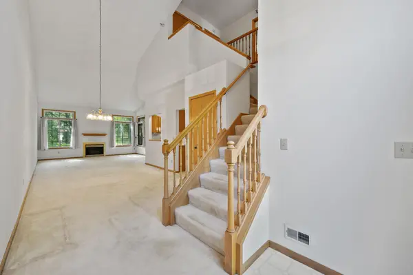 2473 Lockwood DR #53, Mendota Heights, MN 55120
