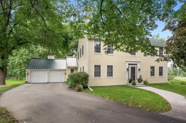 1759 Ridgewood DR, Mendota Heights, MN 55118