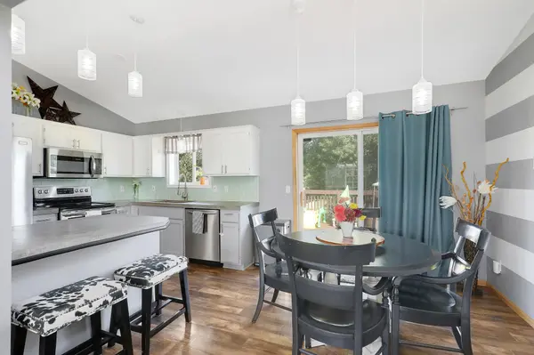 5342 Kahler DR NE, Albertville, MN 55301