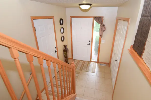 806 Pond View CT, Braham, MN 55006