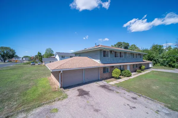 1600 E 80th ST, Bloomington, MN 55425