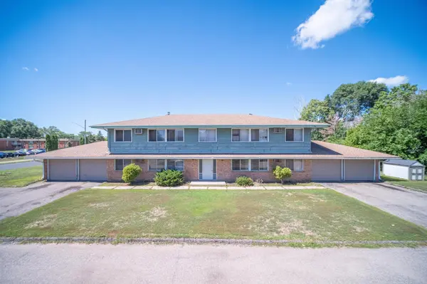 1600 E 80th ST, Bloomington, MN 55425
