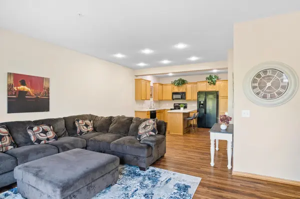 2423 121st CIR NE #C, Blaine, MN 55449