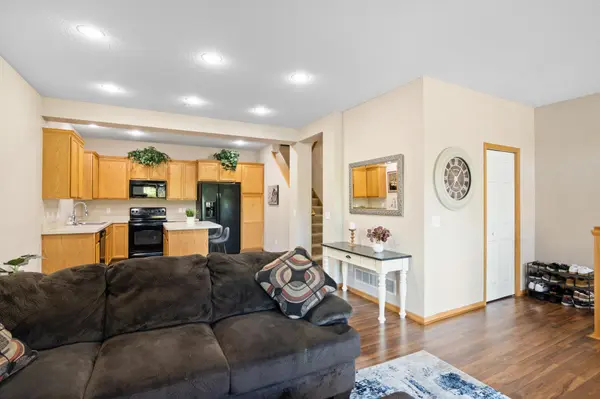 2423 121st CIR NE #C, Blaine, MN 55449