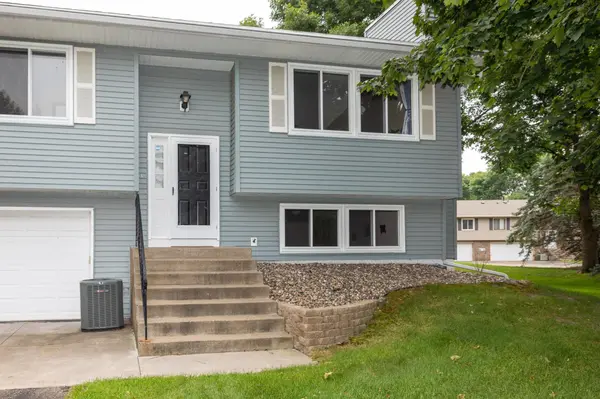 5988 Dellwood AVE, Shoreview, MN 55126