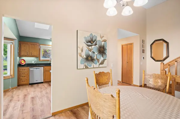 15620 Bryant AVE S, Burnsville, MN 55306