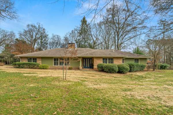 503 Linden Circle,  Athens,  TN 37303