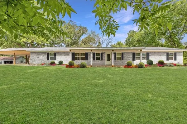 858 Leadvale Church Road, White Pine, TN 37890