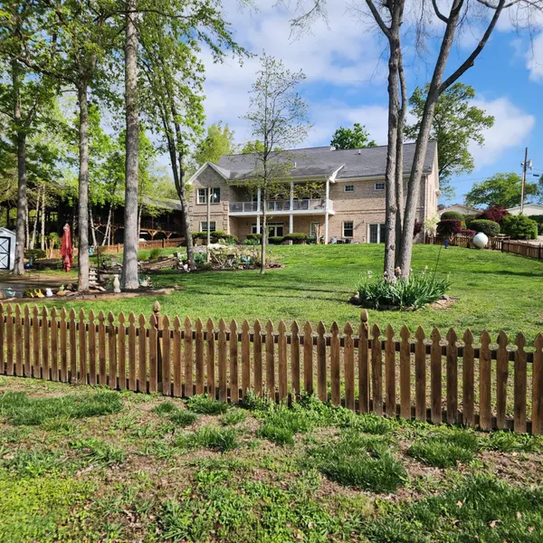 2177 Riverview Drive, Dandridge, TN 37725