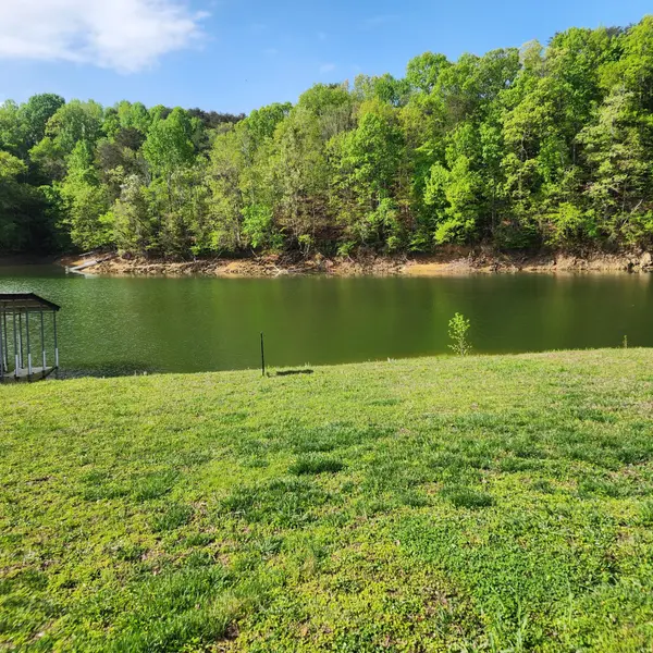 2177 Riverview Drive, Dandridge, TN 37725