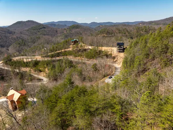 6 Wolf Hollow Way, Sevierville, TN 37862