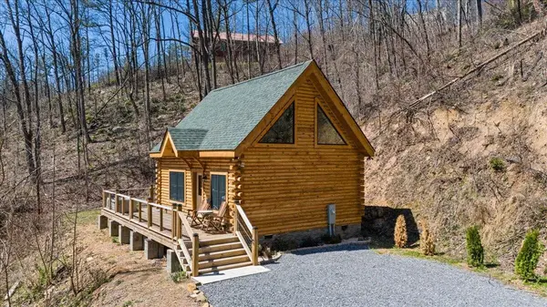 2823 Spurling Hill Way, Sevierville, TN 37862