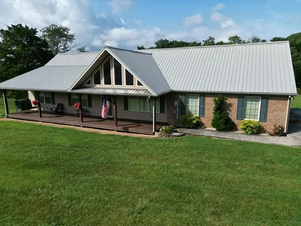 3033 Hardy Road, White Pine, TN 37890
