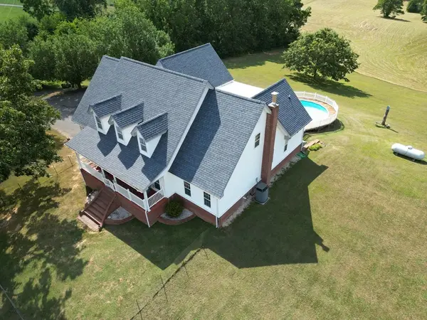 4562 Lakeshore Drive, Bean Station, TN 37708