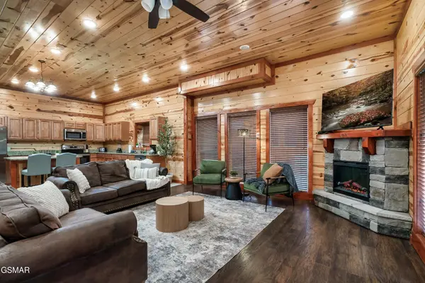 824 Rush Branch Road, Pigeon Forge, TN 37863