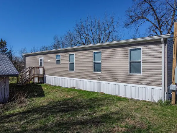 131 County Road 906, Etowah, TN 37331