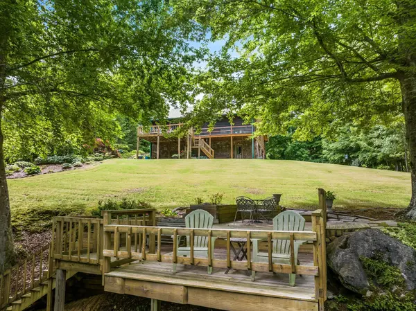 850 Reynolds Bridge Road, Benton, TN 37307