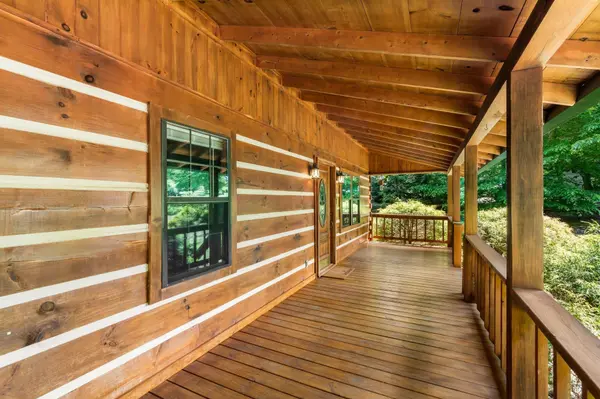 850 Reynolds Bridge Road, Benton, TN 37307