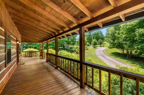 850 Reynolds Bridge Road, Benton, TN 37307