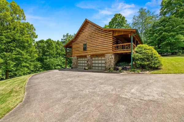 850 Reynolds Bridge Road, Benton, TN 37307
