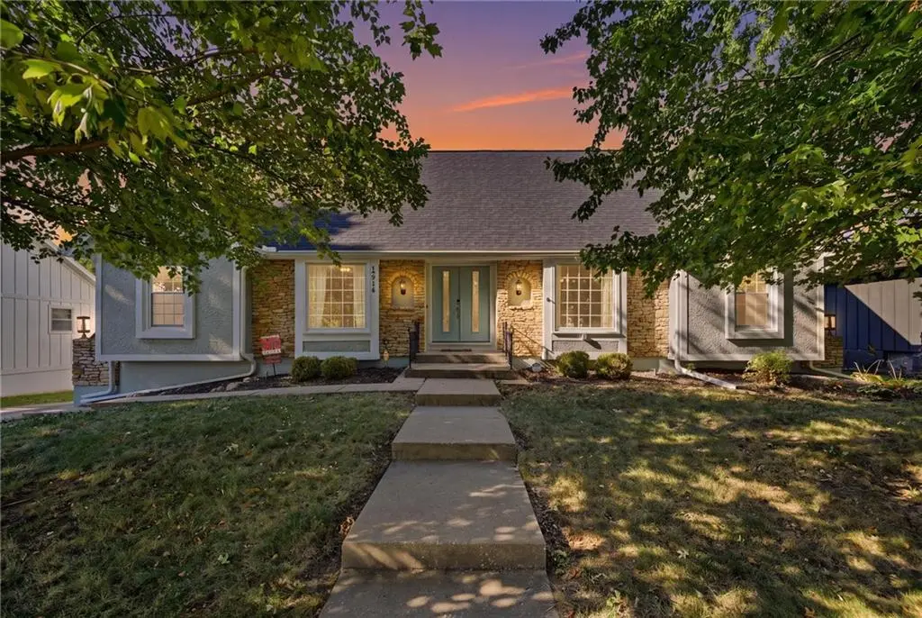 12716 W 57th TER, Shawnee, KS 66216
