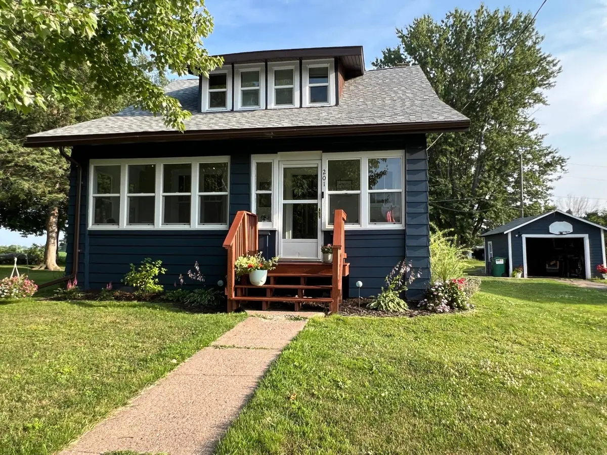 201 Baldwin ST, Augusta, WI 54722
