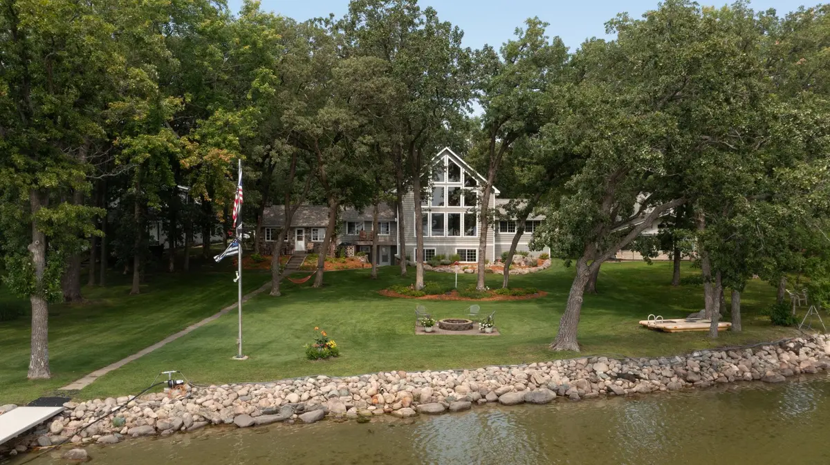 40652 Holiday TRL, Battle Lake, MN 56515
