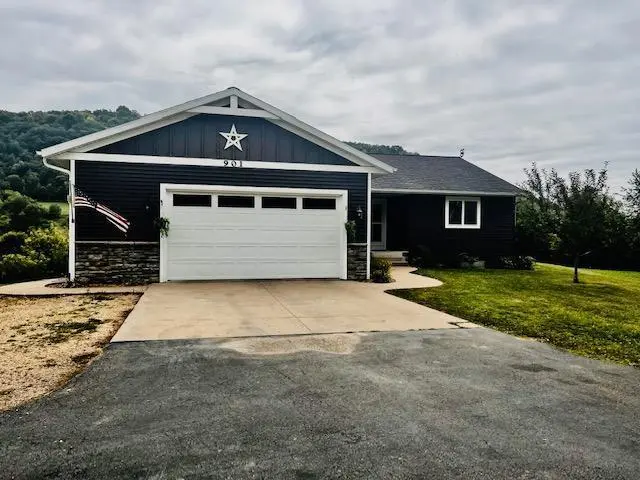901 Brook ST, Brownsville, MN 55919