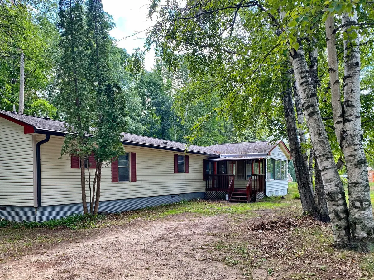 21876 Tuxedo RD, Lake Edward Twp, MN 56468