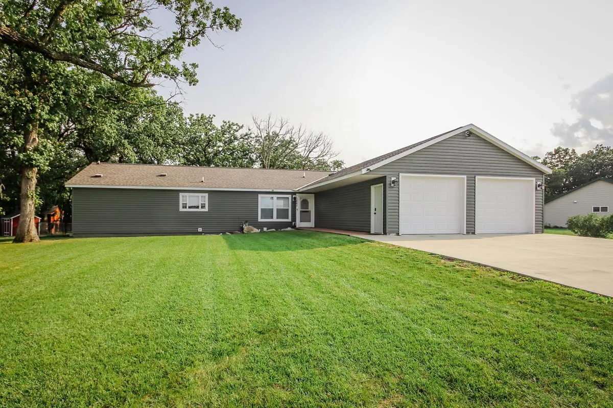 1665 W Mill ST, Paynesville, MN 56362