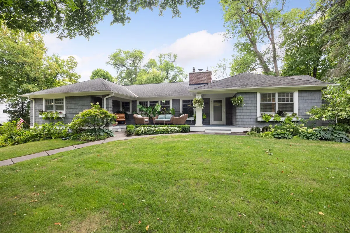 1430 La Salle ST, Wayzata, MN 55391