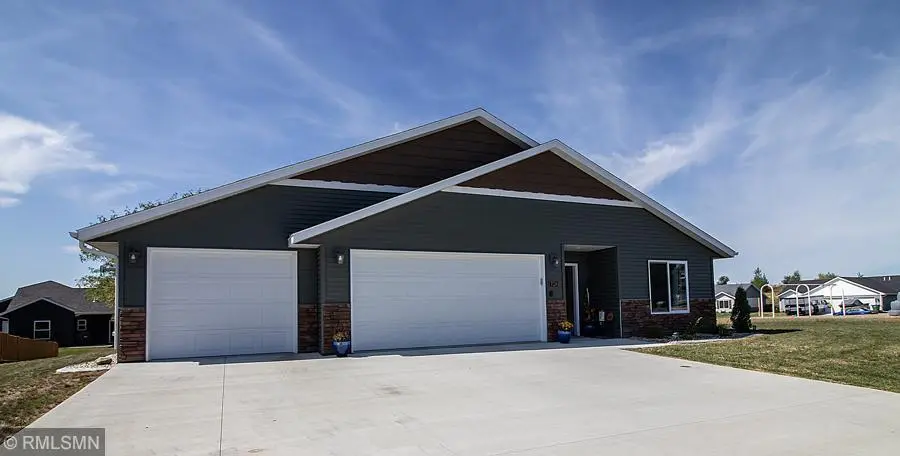728 Northwood DR, Janesville, MN 56048