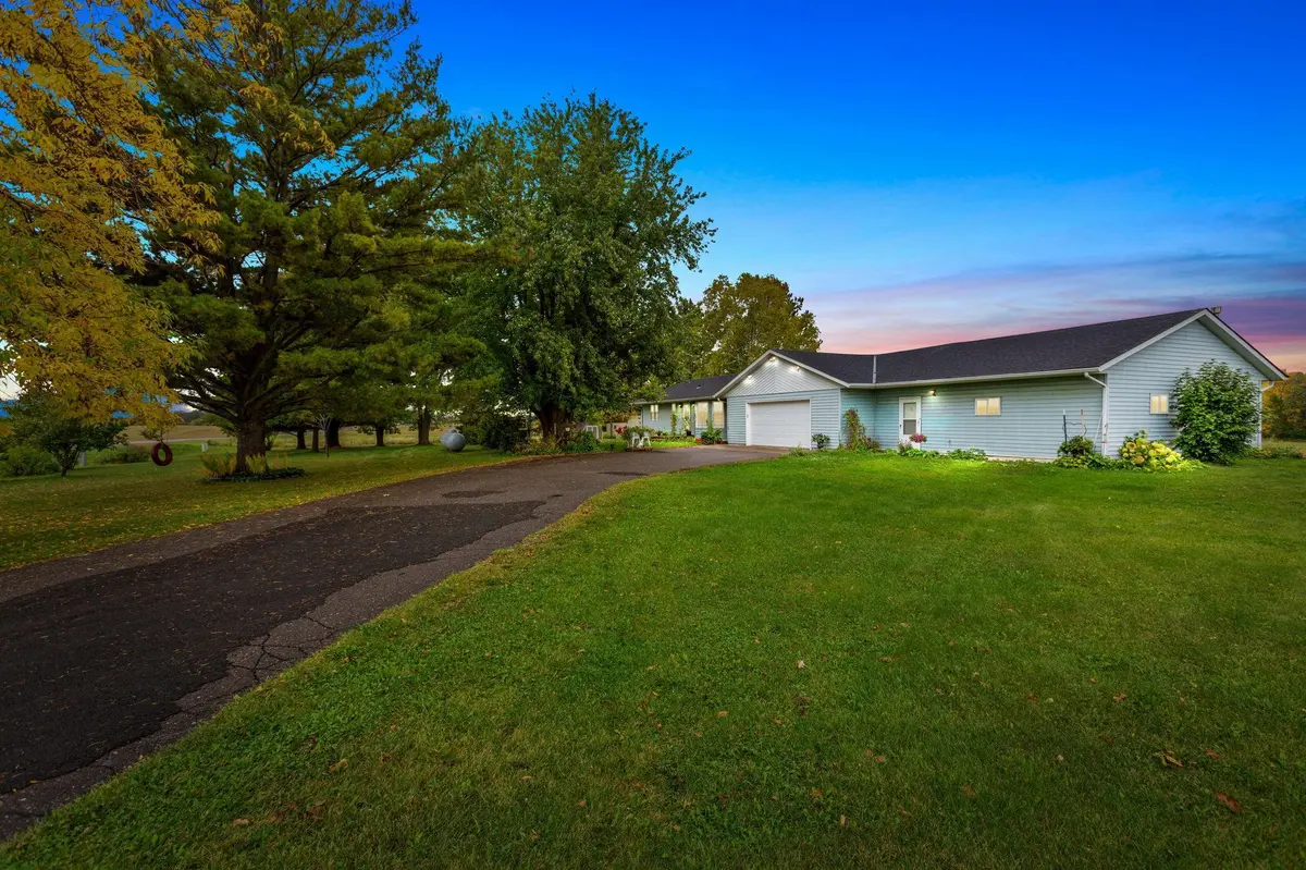1349 413th AVE NW, Braham, MN 55006