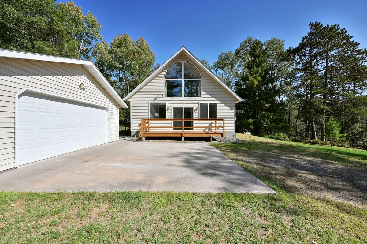 55400 Red Oak Drive, Barnes, WI 54873